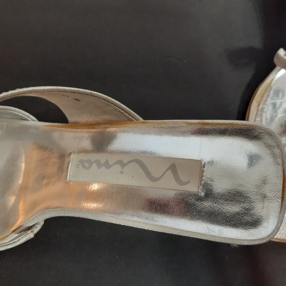 Nina Silver Rhinestone Dress Shoes High Heels Christmas Holiday NYE Party Size 9 - Picture 7 of 9